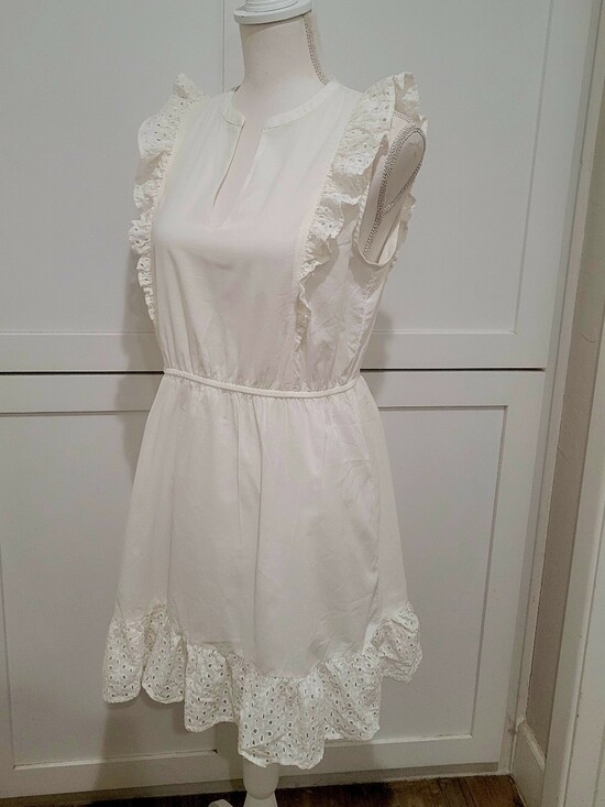 Steve Madden Dresses & Skirts - Steve Madden 100% Cotton White Eyelet Ruffle Mini Dress | Size Large